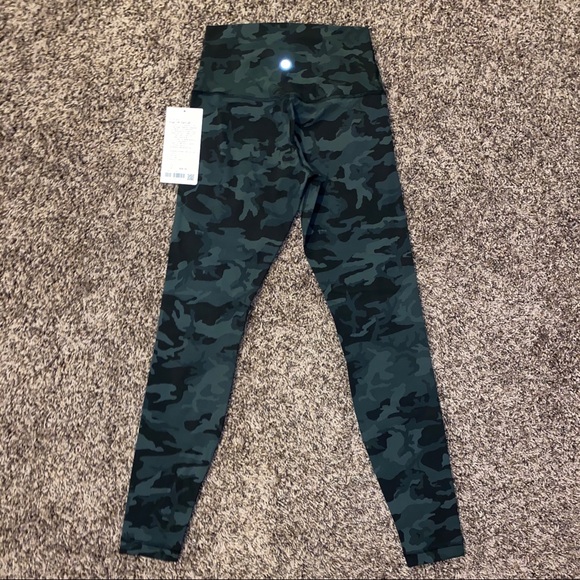 ❌SOLD❌ NWT Lululemon Incognito Green Camo Align - Picture 6 of 9